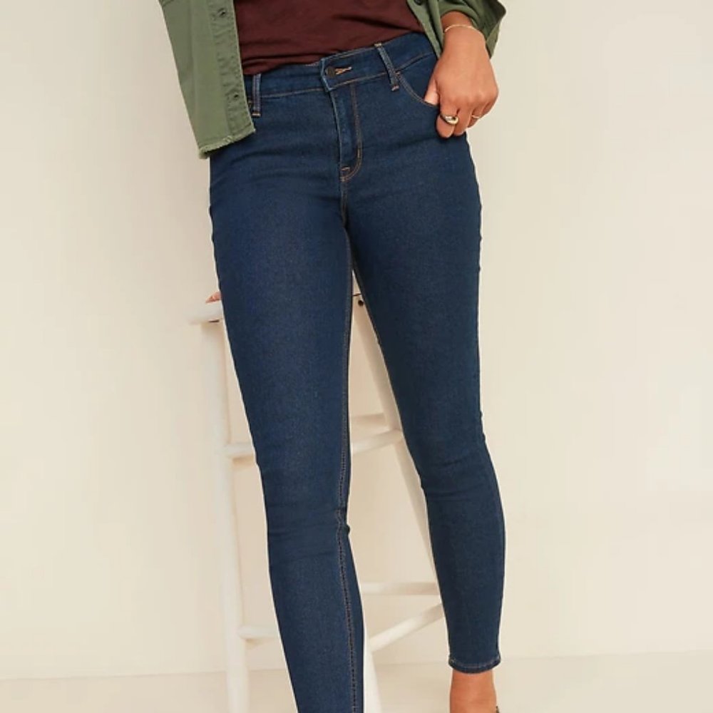 Old Navy | Mid Rise Skinny Women's 6 Jean NIP